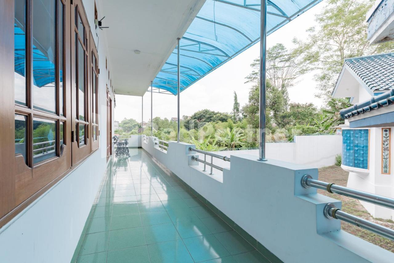 Biru Homestay Bandung Mitra Reddoorz מראה חיצוני תמונה