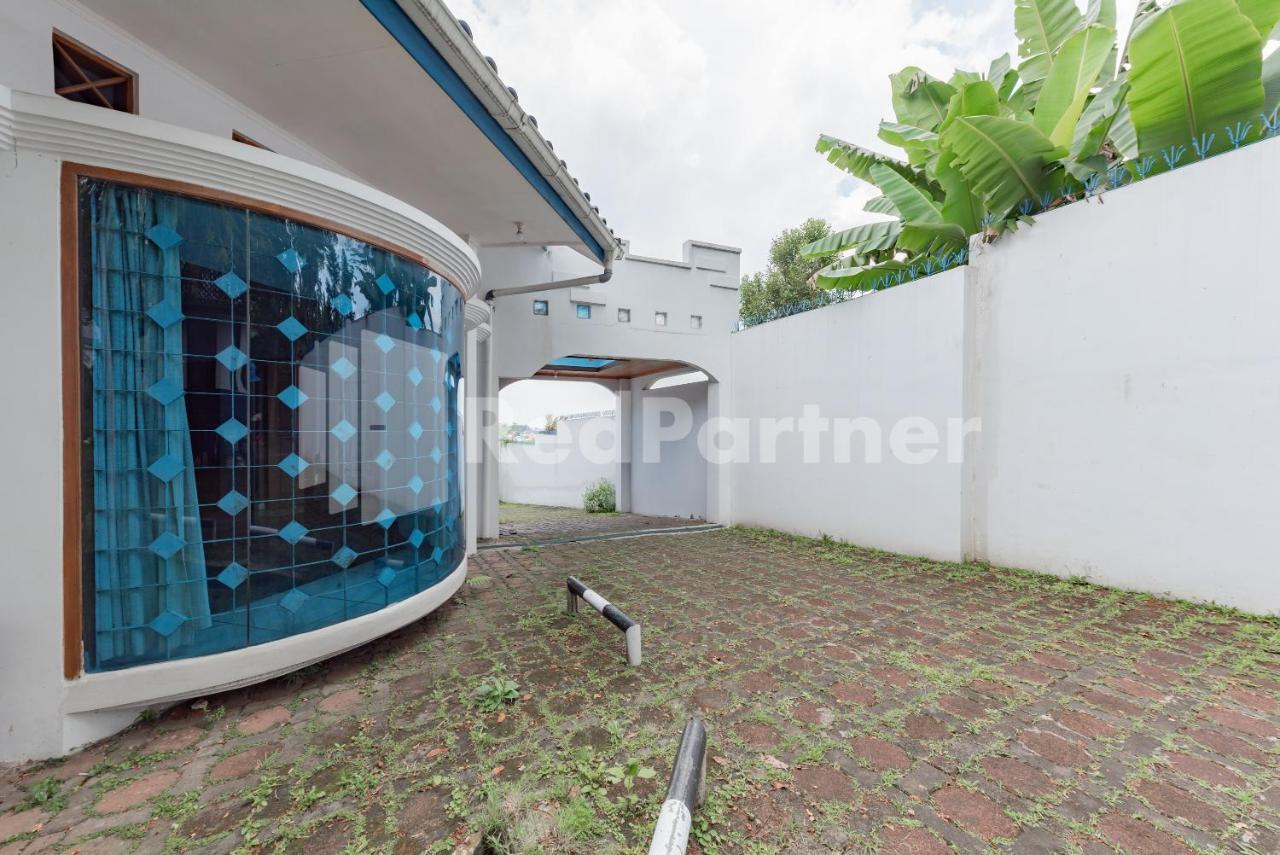 Biru Homestay Bandung Mitra Reddoorz מראה חיצוני תמונה