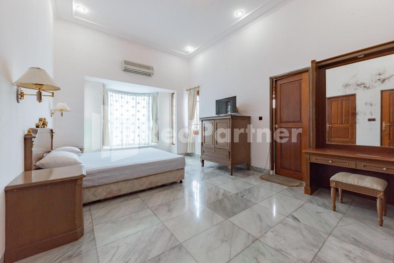 Biru Homestay Bandung Mitra Reddoorz מראה חיצוני תמונה