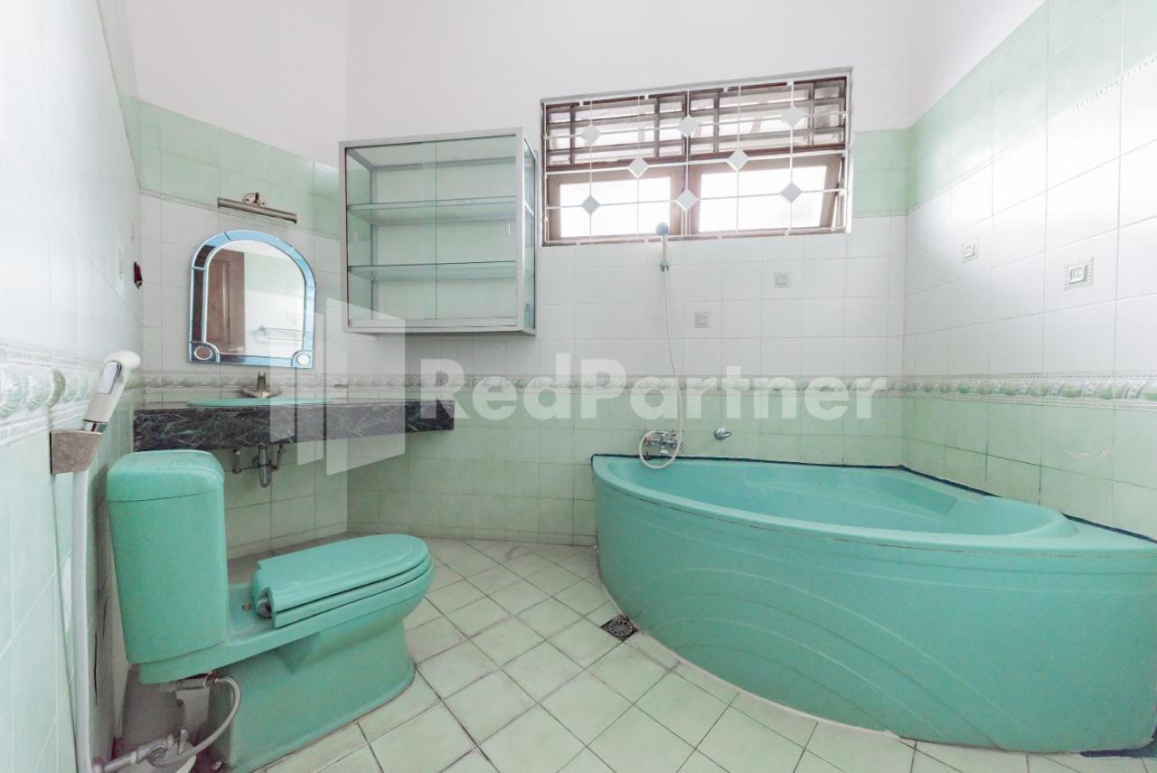 Biru Homestay Bandung Mitra Reddoorz מראה חיצוני תמונה
